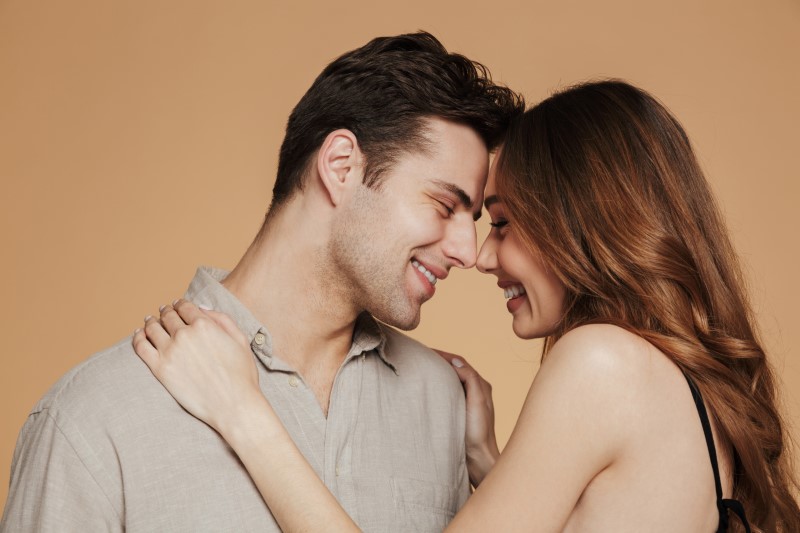 Stunning couple found love on dating sites